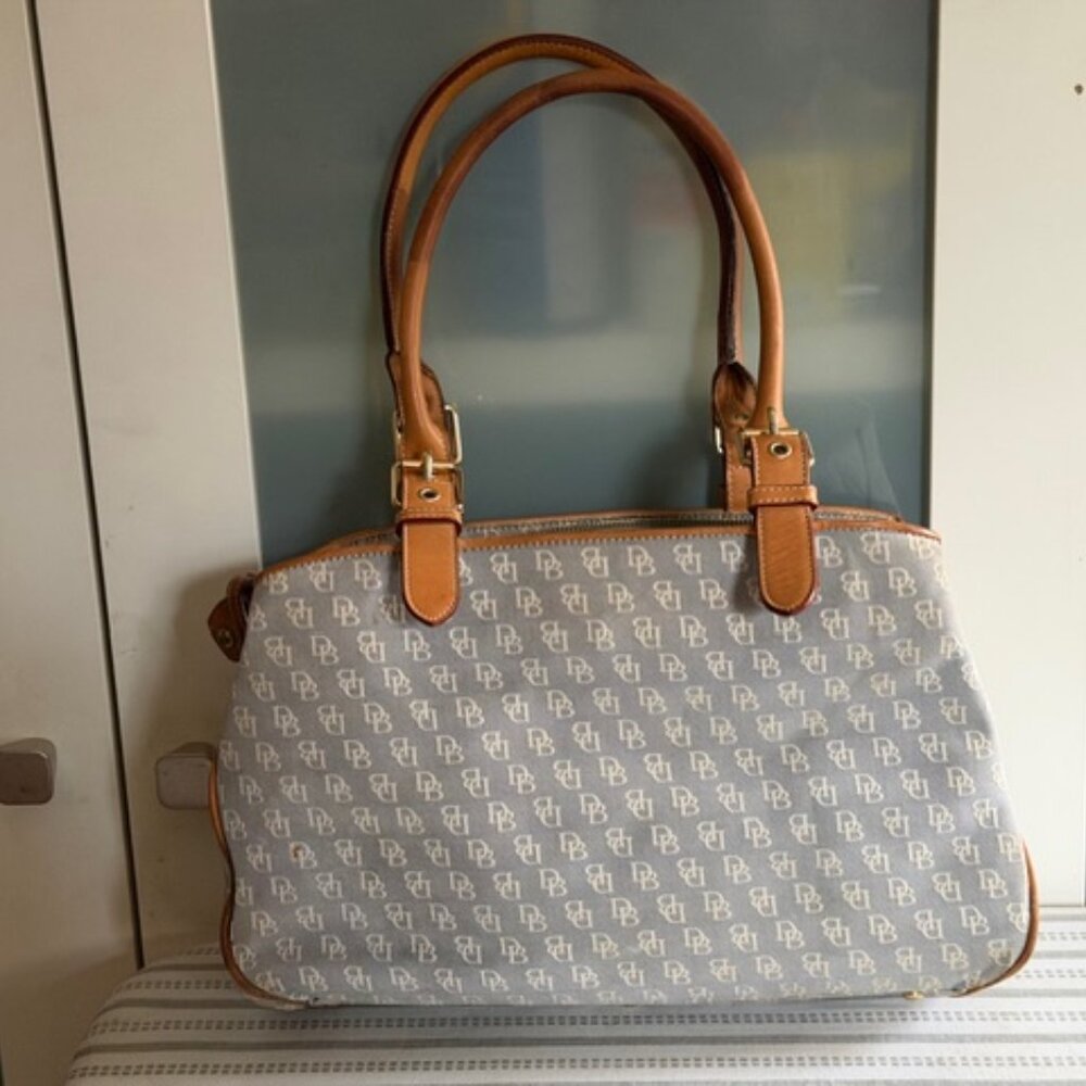 [Sale] Dooney and Bourke bag, signature, with tan straps